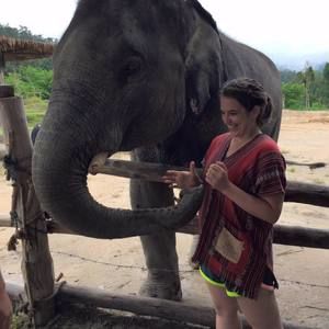 Meet your Posher, Laura